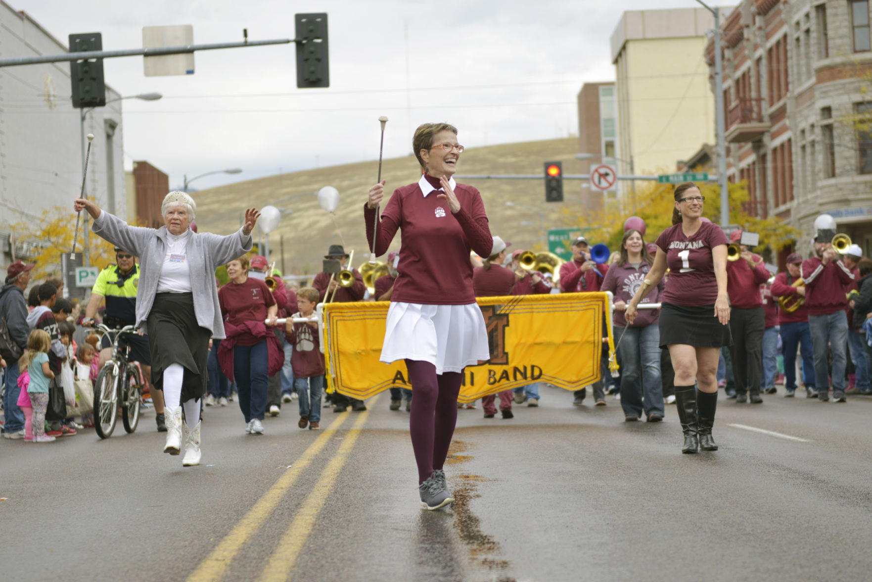 100216 homecoming parade gallery1 kv.jpg